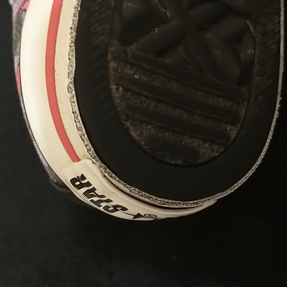 Converse slip on zombie size 4Y - Picture 10 of 12